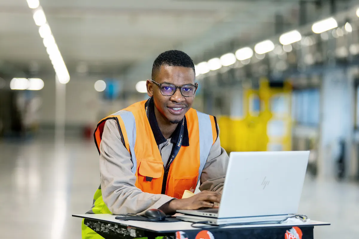 Warehouse Operations Manager, Devices Global Logistics